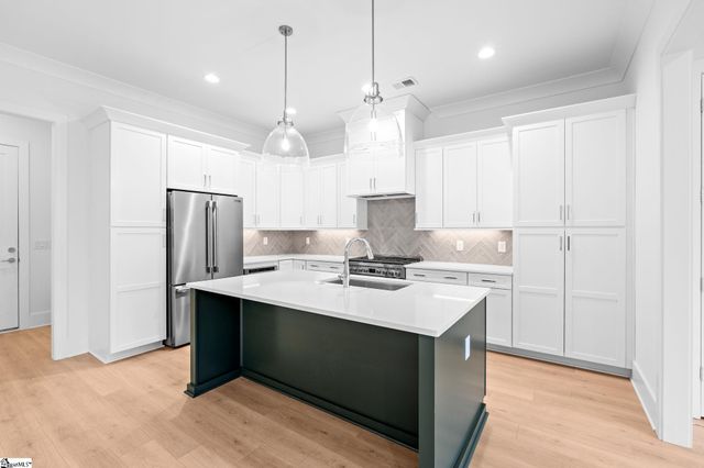 69 Mcneil Court, Greenville, SC 29609