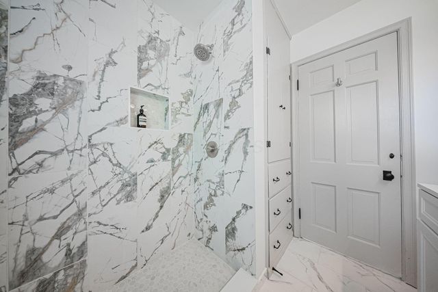 1899 Denbridge Way, Columbus, OH 43219