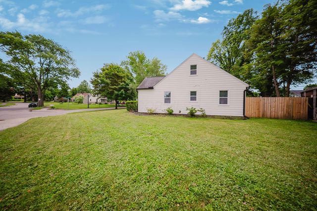 1899 Denbridge Way, Columbus, OH 43219