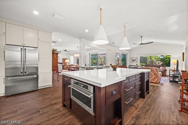 2003 Duke DR, Naples, FL 34110