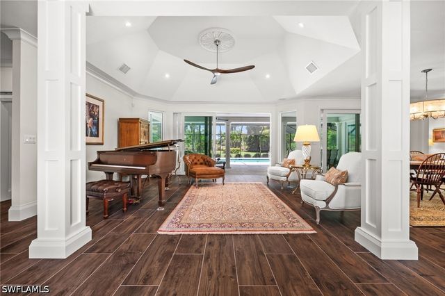 2003 Duke DR, Naples, FL 34110