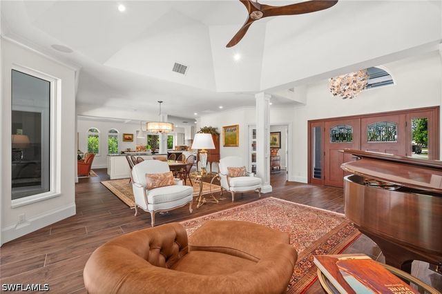 2003 Duke DR, Naples, FL 34110