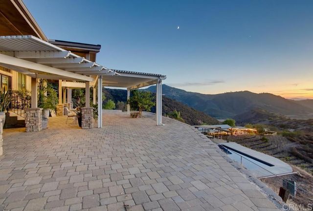 16850 Old Survey Road, Escondido, CA 92025