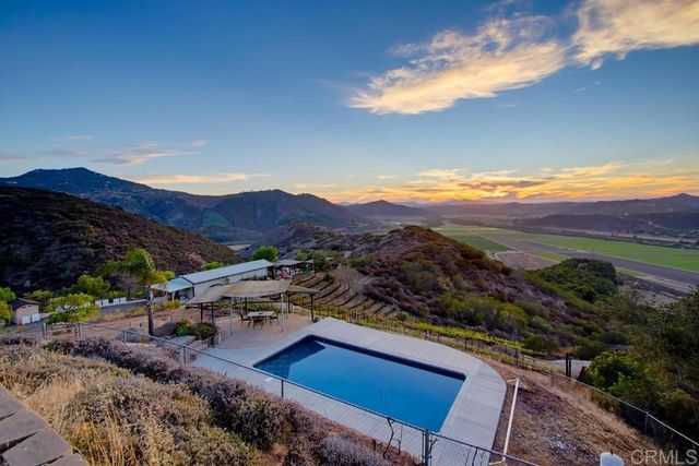 16850 Old Survey Road, Escondido, CA 92025