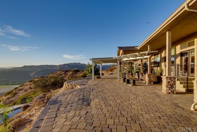 16850 Old Survey Road, Escondido, CA 92025