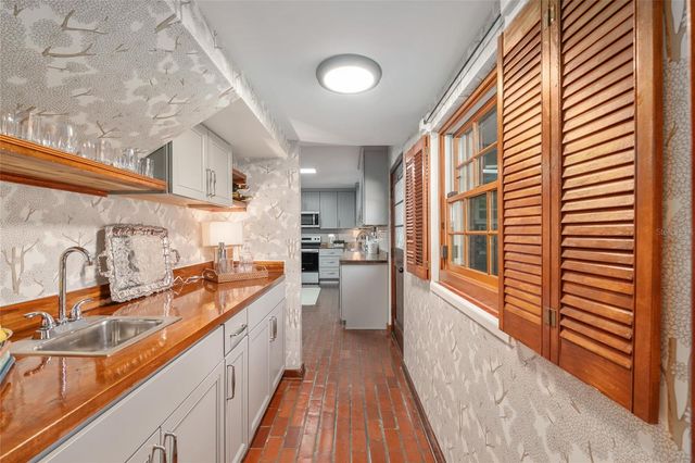 1801 NW 30TH TERRACE, Gainesville, FL 32605