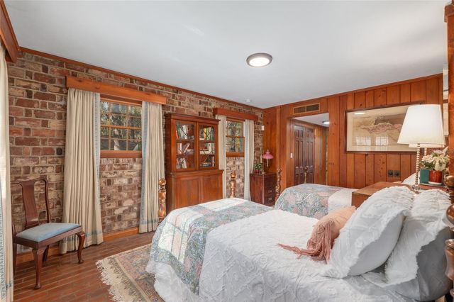 1801 NW 30TH TERRACE, Gainesville, FL 32605