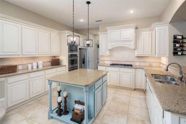 901 Crestmoor Drive, Allen, TX 75013