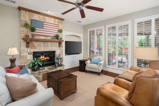 901 Crestmoor Drive, Allen, TX 75013