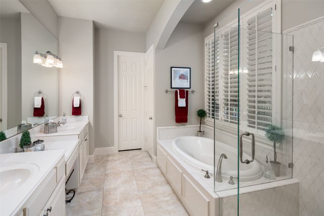 901 Crestmoor Drive, Allen, TX 75013