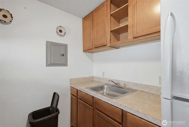 4803 S Henderson Street, Seattle, WA 98118