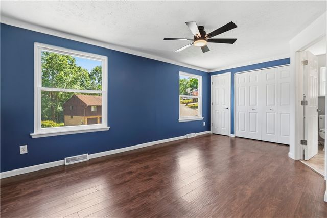 113 Spruce Valley Dr, Ross Twp, PA 15229