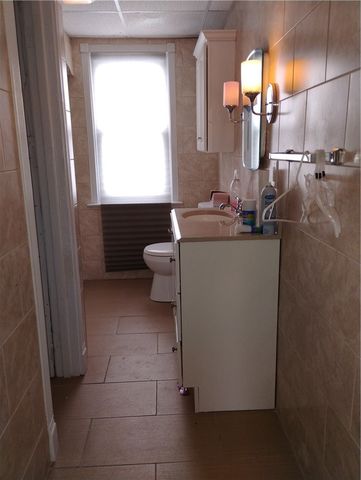 164 6th Avenue, Aliquippa, PA 15001