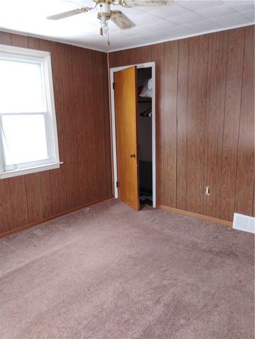 164 6th Avenue, Aliquippa, PA 15001