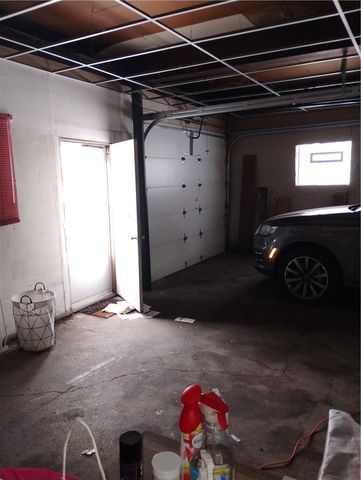 164 6th Avenue, Aliquippa, PA 15001