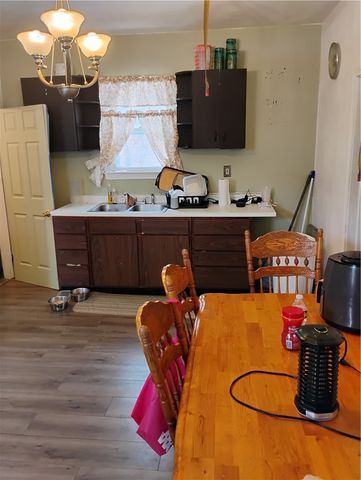 164 6th Avenue, Aliquippa, PA 15001