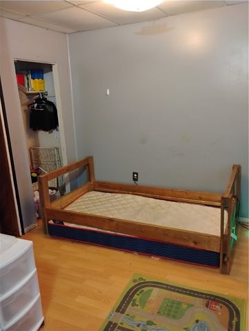 164 6th Avenue, Aliquippa, PA 15001