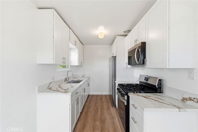 711 Stepney Street, Inglewood, CA 90302