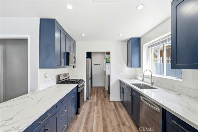 711 Stepney Street, Inglewood, CA 90302
