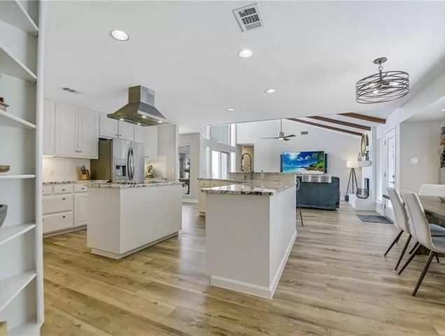 1100 Saint Williams Ave, Round Rock, TX 78681