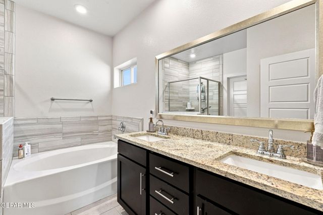 13720 LAGO VISTA Avenue, Horizon City, TX 79928