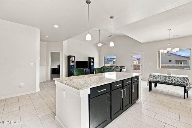 13720 LAGO VISTA Avenue, Horizon City, TX 79928