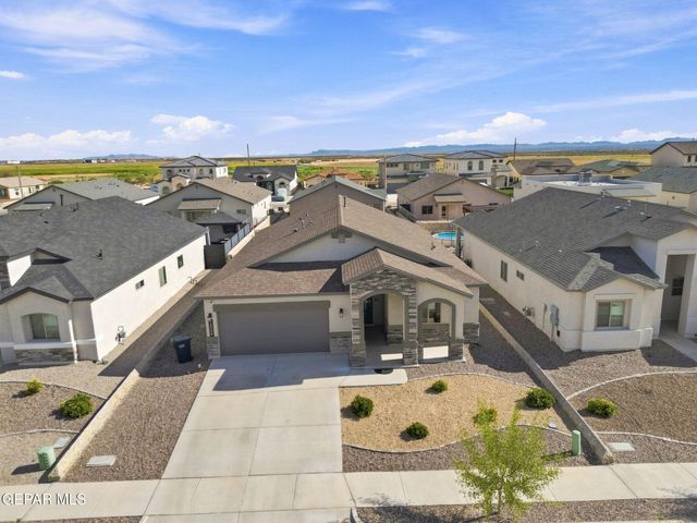 13720 LAGO VISTA Avenue, Horizon City, TX 79928