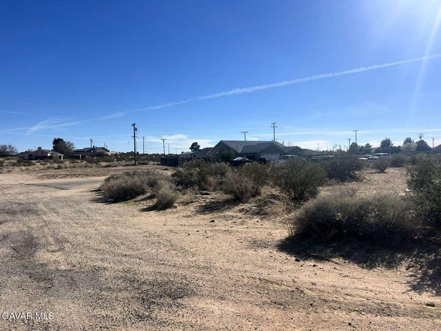 21861 Upton Drive, California City, CA 93505