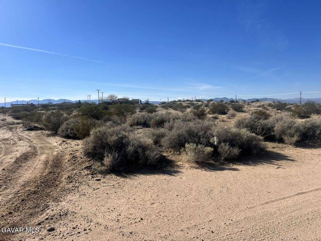 21861 Upton Drive, California City, CA 93505