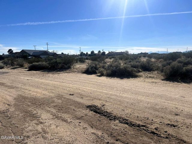 21861 Upton Drive, California City, CA 93505