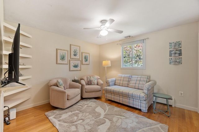 1 Birchwood Terrace, Groveland, MA 01834