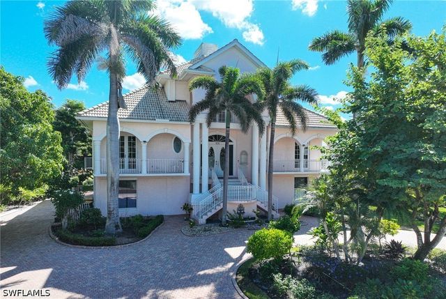 192 Topanga DR, Bonita Springs, FL 34134