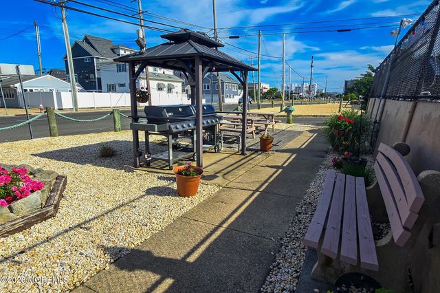 1681 Route 35 N 29, Ortley Beach, NJ 08751