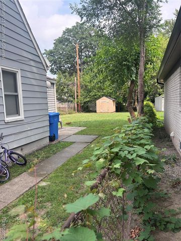 5984 Robindale Avenue, Dearborn Heights, MI 48127