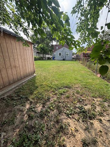 5984 Robindale Avenue, Dearborn Heights, MI 48127