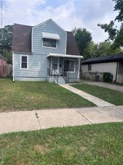 5984 Robindale Avenue, Dearborn Heights, MI 48127