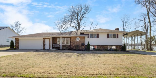 591 Shore Dr, Big Sandy, TN 38221