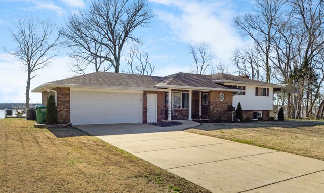 591 Shore Dr, Big Sandy, TN 38221