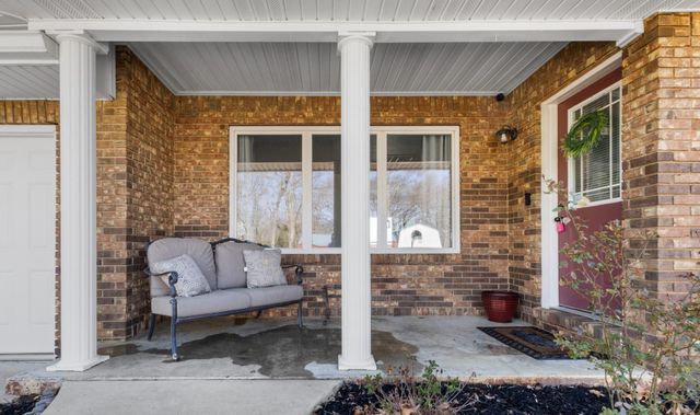 591 Shore Dr, Big Sandy, TN 38221