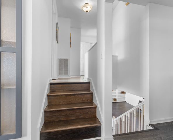 591 Shore Dr, Big Sandy, TN 38221