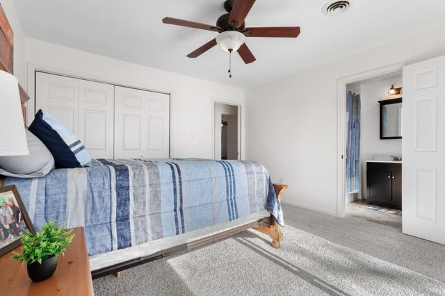 591 Shore Dr, Big Sandy, TN 38221