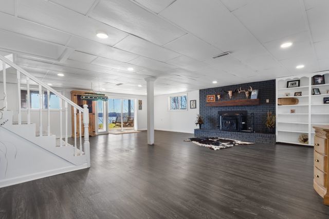 591 Shore Dr, Big Sandy, TN 38221