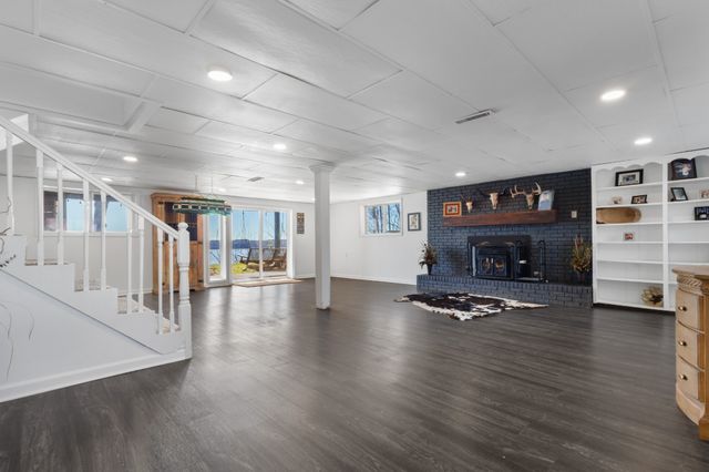 591 Shore Dr, Big Sandy, TN 38221