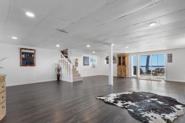 591 Shore Dr, Big Sandy, TN 38221