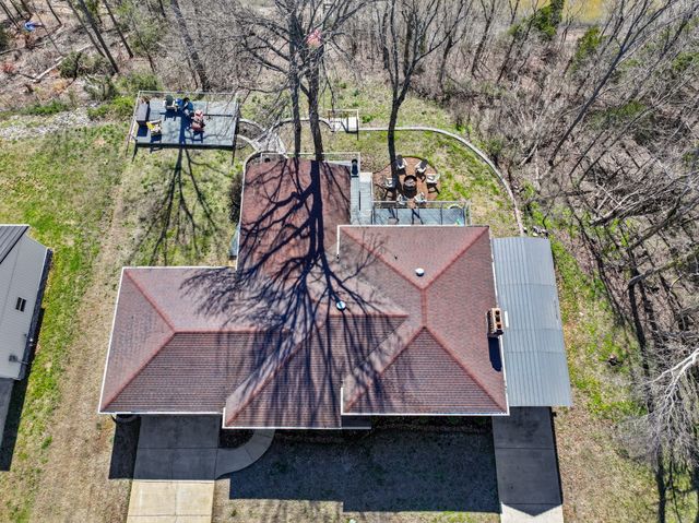 591 Shore Dr, Big Sandy, TN 38221