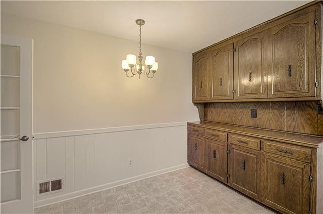 6120 Lamar Avenue, Mission, KS 66202