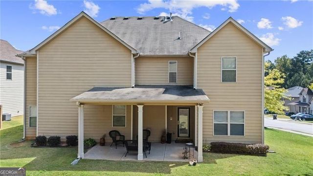 601 Stream Court, Fairburn, GA 30213