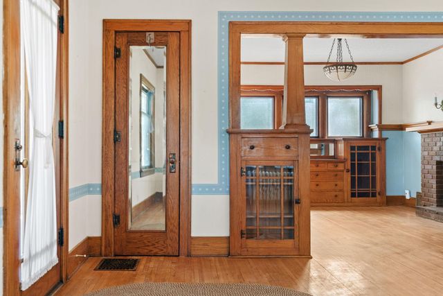 416 Hassan Street SE, Hutchinson, MN 55350