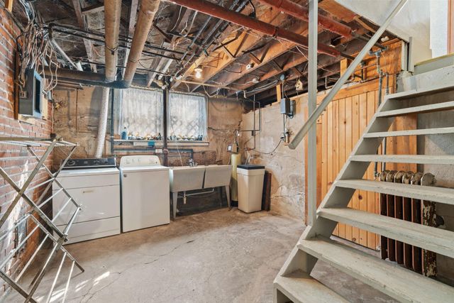 416 Hassan Street SE, Hutchinson, MN 55350