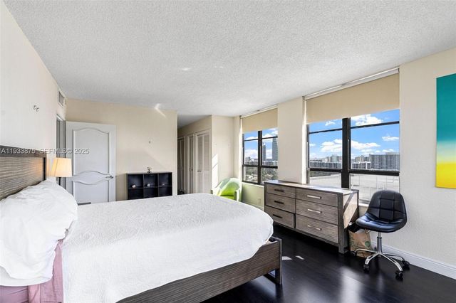 500 Three Islands Blvd 1112, Hallandale Beach, FL 33009